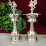 Kuthu Vilakku