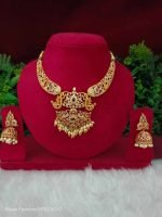 Kempu Choker Set